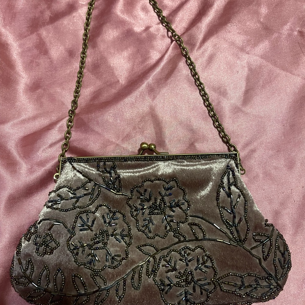 Elegant Floral Beaded Evening Bag
